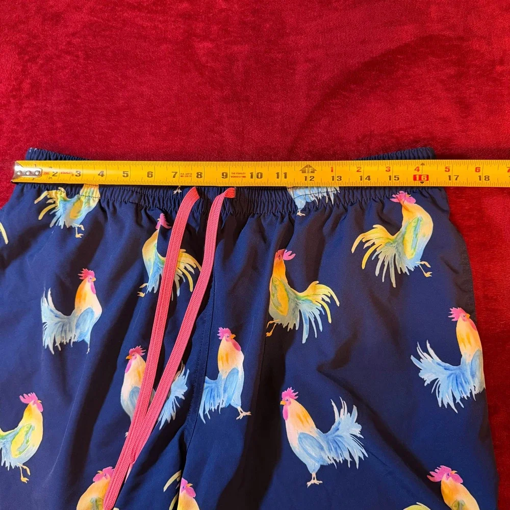 Chubbies Mens Navy Blue Rooster Print Swim Trunks Pink Drawstring Shorts‎ 5.5in